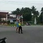 video anggota Lantas Babel diserang video anggota Lantas Babel diserang
