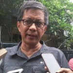 Rocky Gerung Tanggapi Maklumat Larangan Kegiatan FPI yang Diterbitkan Kapolri: Mahfud MD Harus Tegur Rocky Gerung Tanggapi Maklumat Larangan Kegiatan FPI yang Diterbitkan Kapolri: Mahfud MD Harus Tegur