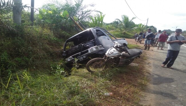 Niat Hati Ingin Pergi ke Kebun, Abdul Salam Tewas Ditabrak Mobil Carry Niat Hati Ingin Pergi ke Kebun, Abdul Salam Tewas Ditabrak Mobil Carry