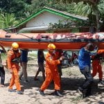 evakuasi nelayan tenggelam di perairan Tempilang Bangka Barat evakuasi nelayan tenggelam di perairan Tempilang Bangka Barat