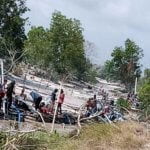 Aktivitas TI Ilegal Marak di Alur Jembatan Sungai Nibung Aktivitas TI Ilegal Marak di Alur Jembatan Sungai Nibung