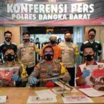 Sarkawi Tega Bacok Istri dan Tetangga Akibat Cemburu Sarkawi Tega Bacok Istri dan Tetangga Akibat Cemburu