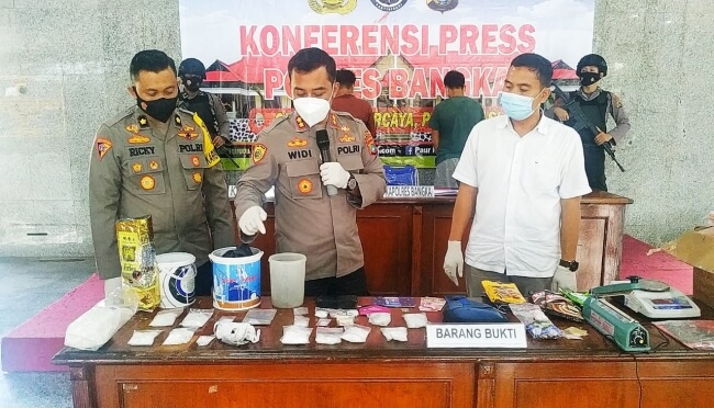 Polres Bangka Bongkar Praktik Peredaran Sabu-sabu Berbungkus Permen Polres Bangka Bongkar Praktik Peredaran Sabu-sabu Berbungkus Permen
