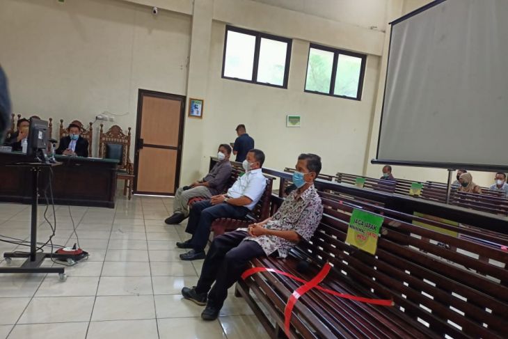 Terbaru: Kepala Dinas Pertanian Babel jalani sidang perdana kasus Tipikor pekerjaan konstruksi ferrocement