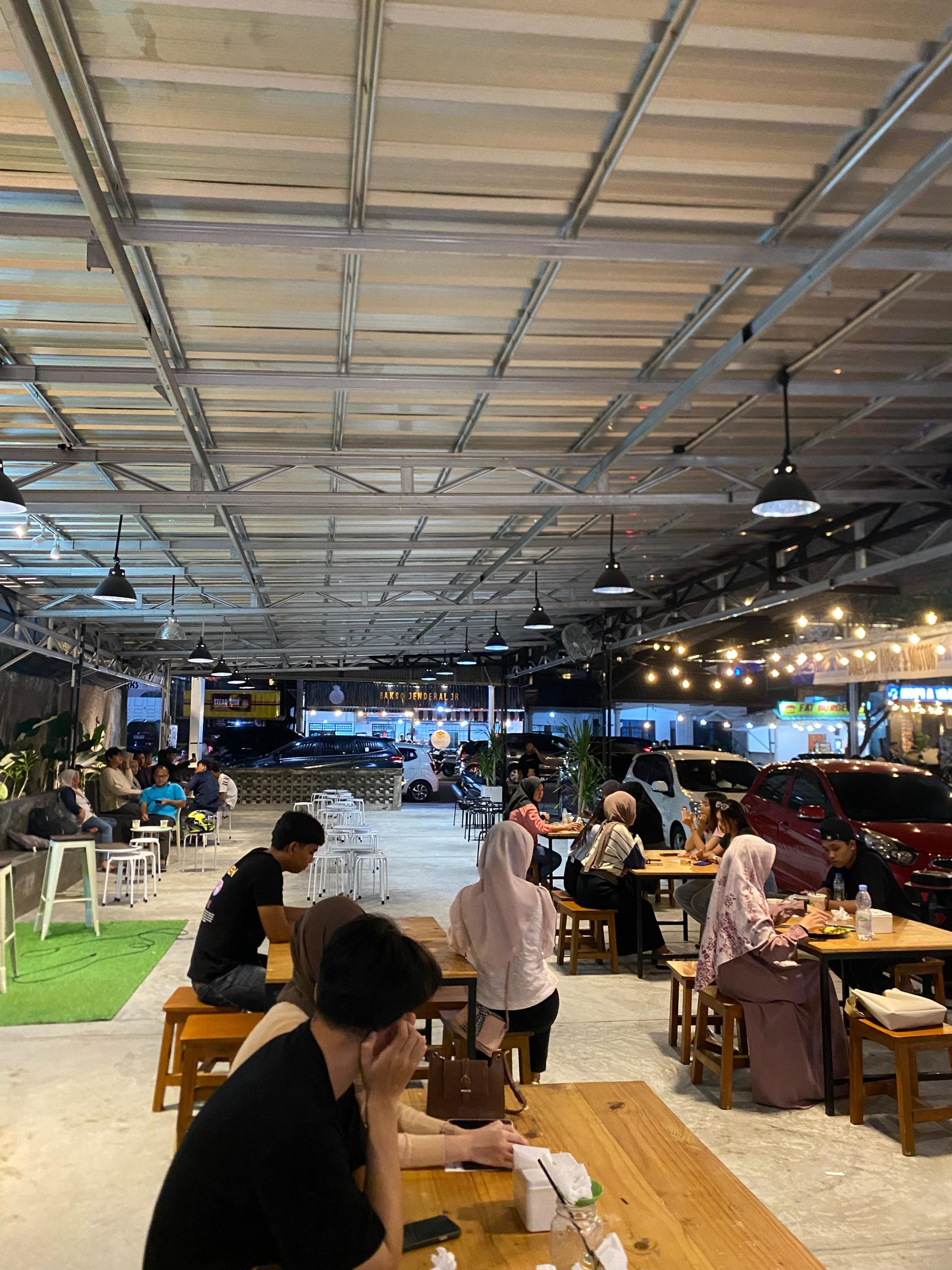 Rekomendasi Resto dan Kafe Terbaik Untuk Nongkrong Bareng Teman dan Keluarga di Pangkalpinang Bangka Belitung